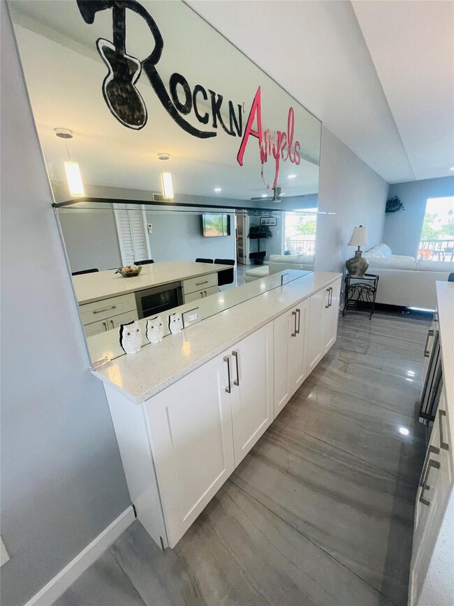 Building Photo - 777 Jeffery St