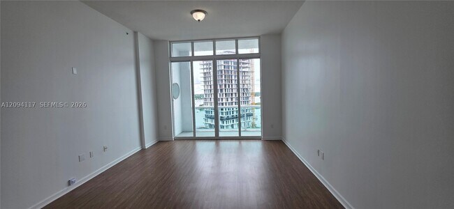 Building Photo - 7900 Harbor Island Dr