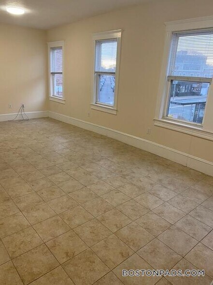 Building Photo - 402 Neponset Ave