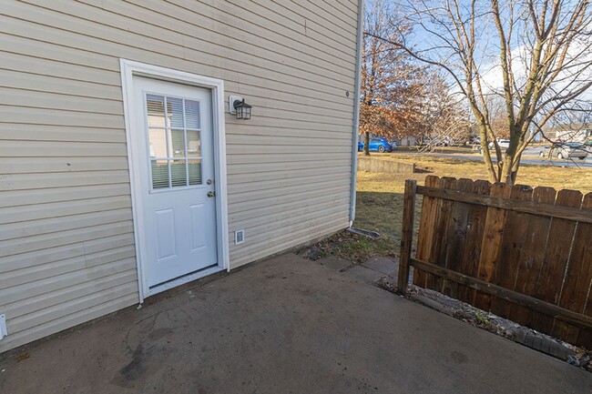 Building Photo - 1405-1407 Bodie Dr.