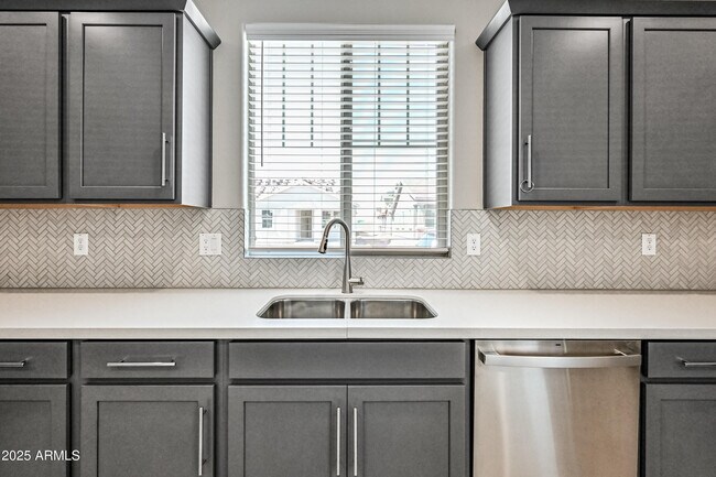 Building Photo - 3817 N 100th Dr