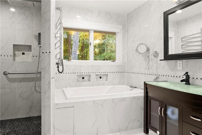 Building Photo - 1495 Spalding Dr