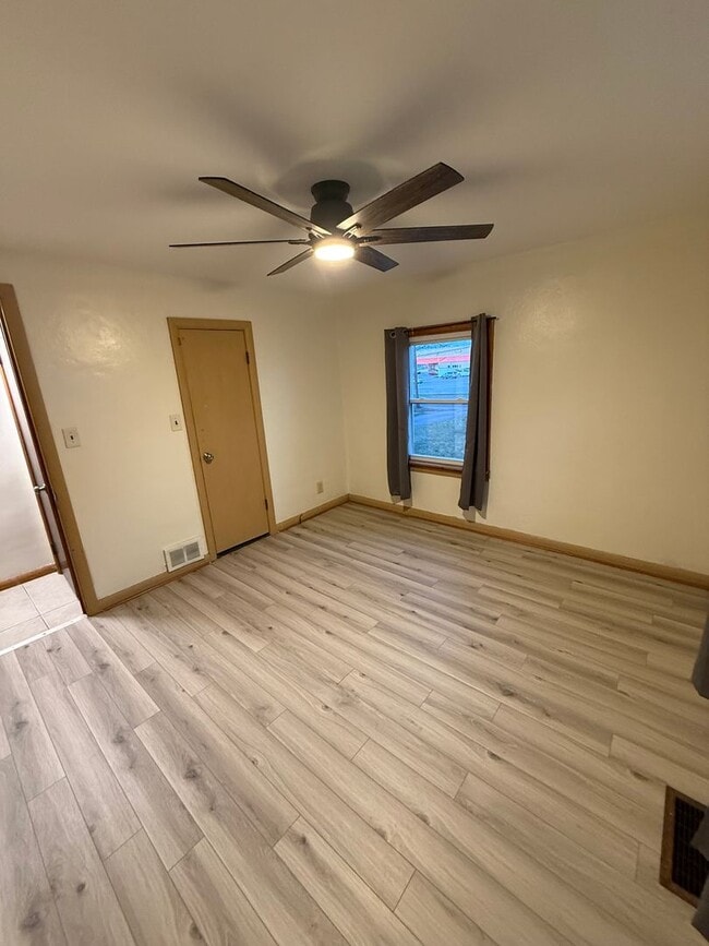 Building Photo - 2 Bedroom Boardman Ranch Home for Rent