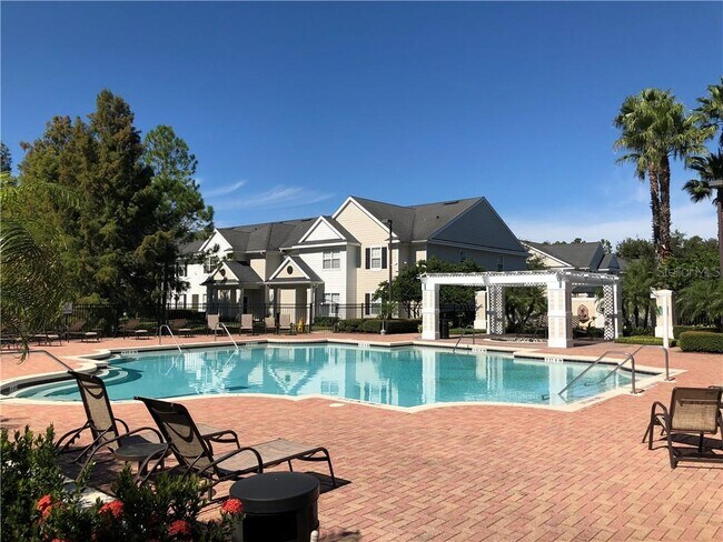 Building Photo - 1300 Eastern Pecan Pl