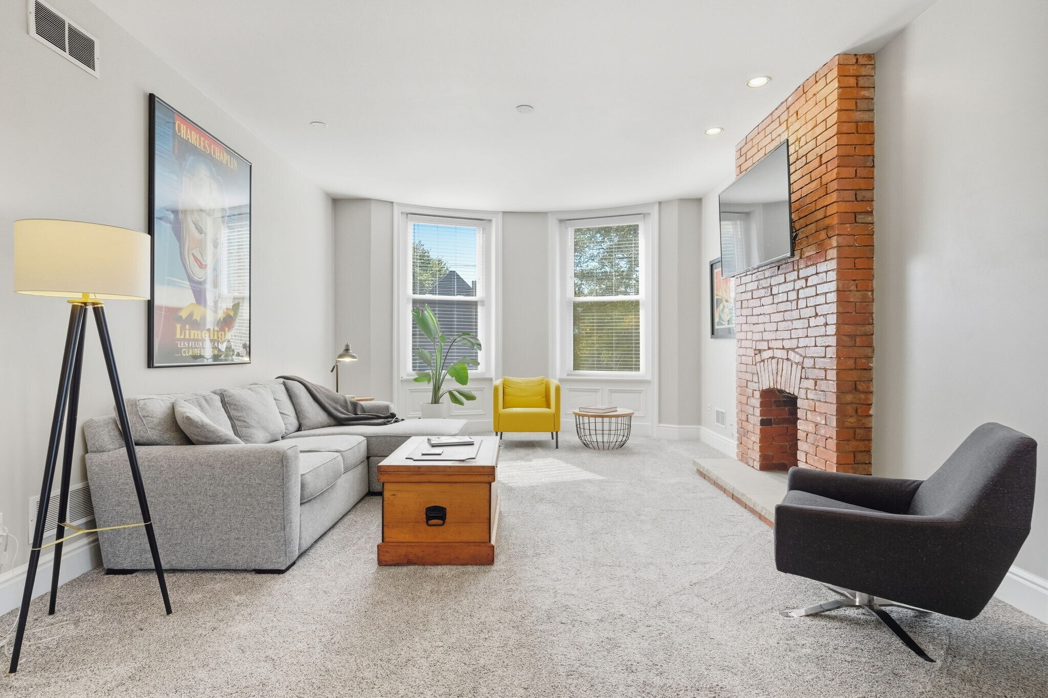 Building Photo - 480 Orchard Ave