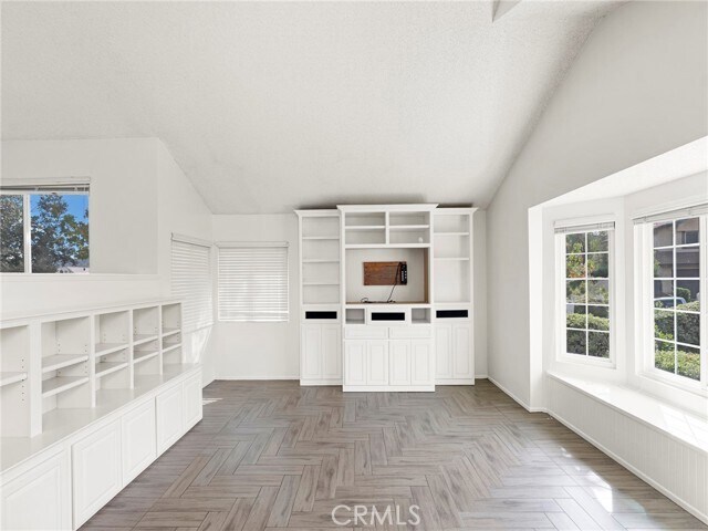 Building Photo - 5502 Ember Ct