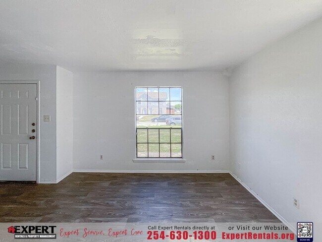 Building Photo - Charming Quad-Plex Near Long Branch Park! Unit A