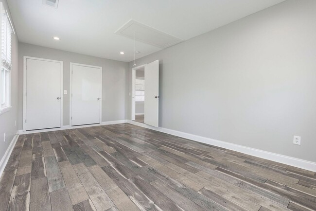 Building Photo - 8508 Westport Road (Briarwood/ East Louisv...