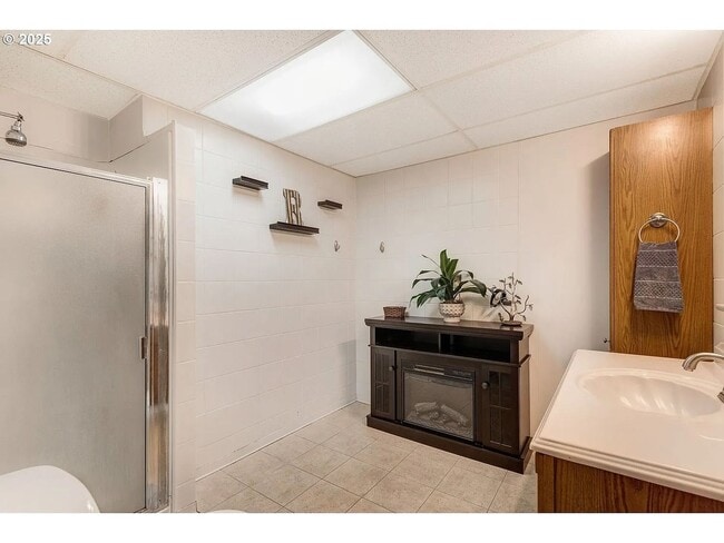 Building Photo - Charming Historic 2 Bed Home + Bonus Room ...