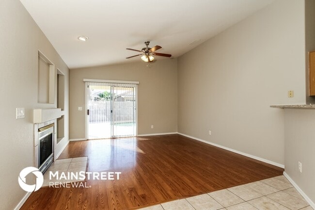 Building Photo - 7351 W Eugie Ave