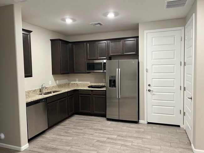 Building Photo - 7824 S Bonanza Park Dr