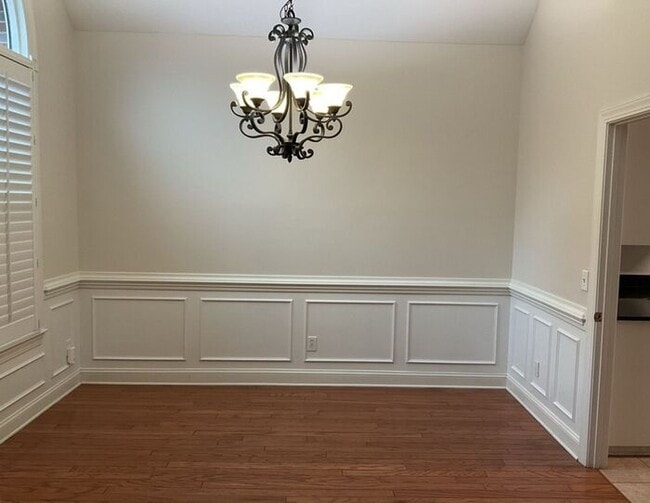 Building Photo - 104 Garden Trail Ln