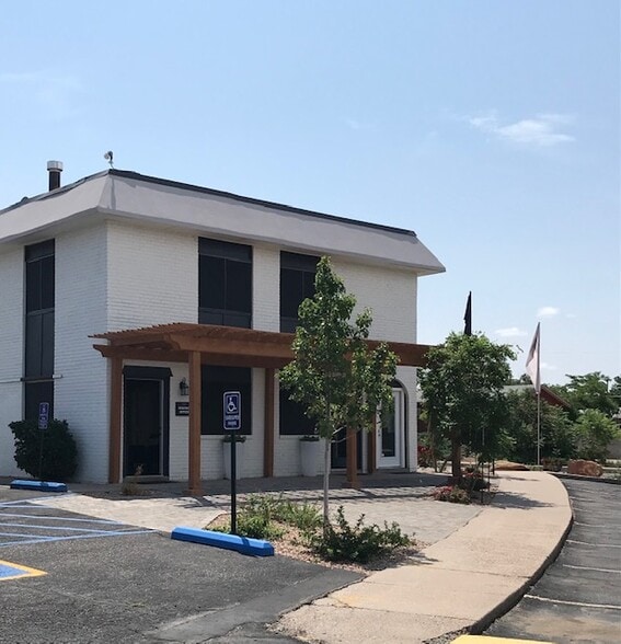 Leasing Office - Lexington Place Apartments
