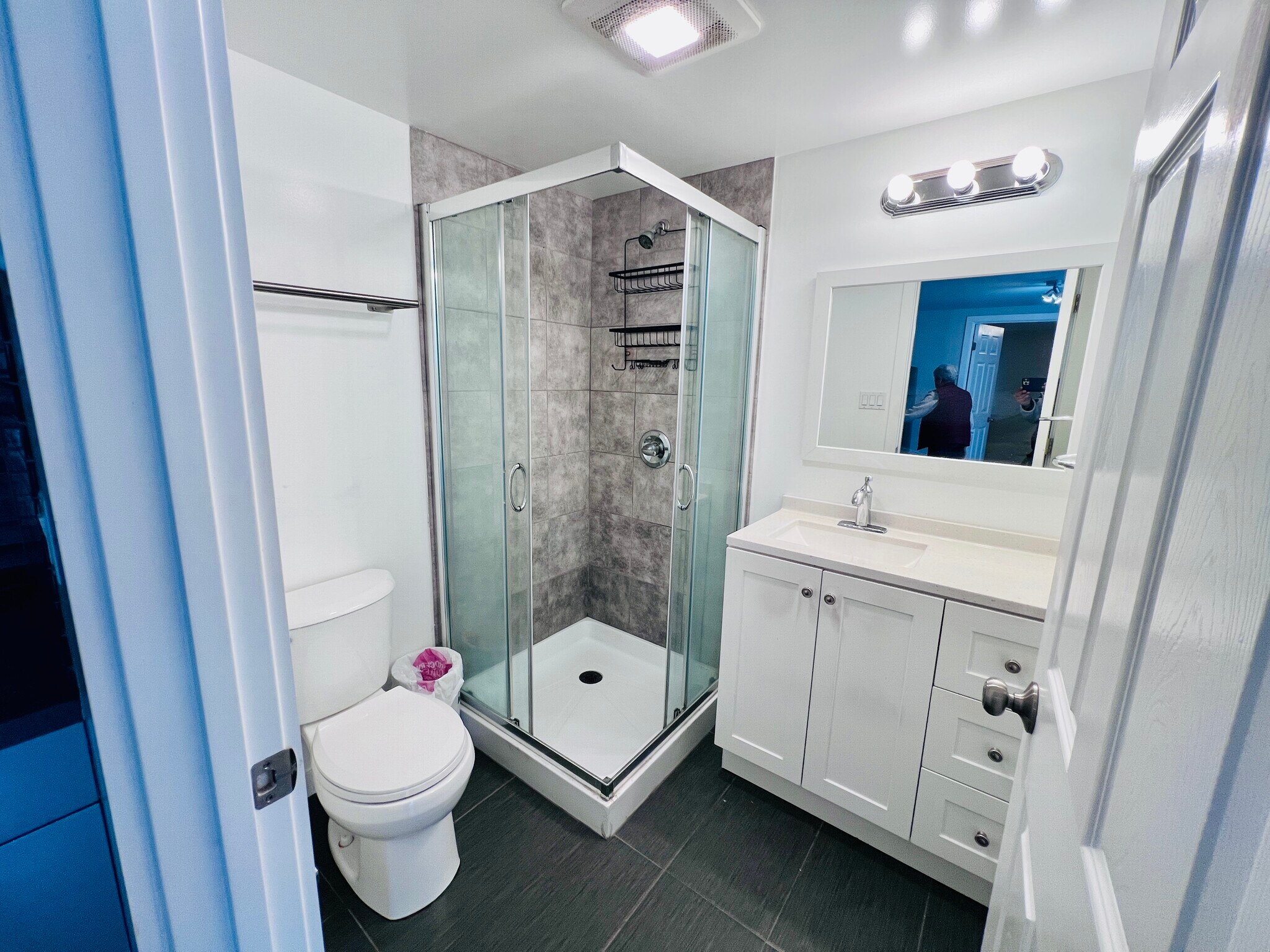 Building Photo - 660 Railroad Ave