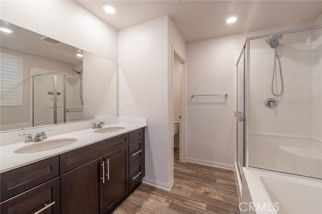 Building Photo - 24604 Westwind Pl