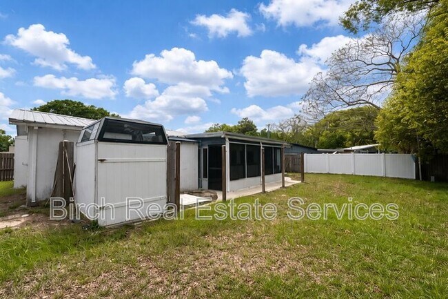 Building Photo - 3319 Williamsburg Loop