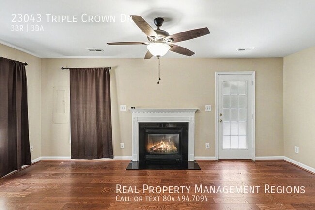Building Photo - 23043 Triple Crown Dr