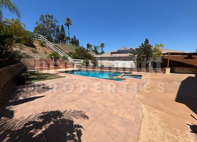 Building Photo - 637 Oak Glade Dr