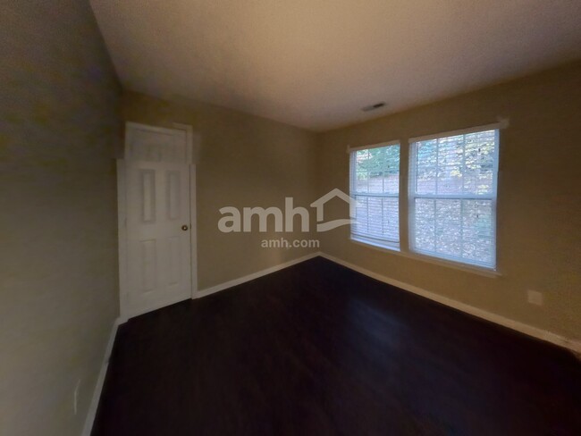 Building Photo - 14921 Ashlight Dr