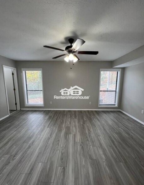 Building Photo - 401 Wynnes Ridge Cir SE