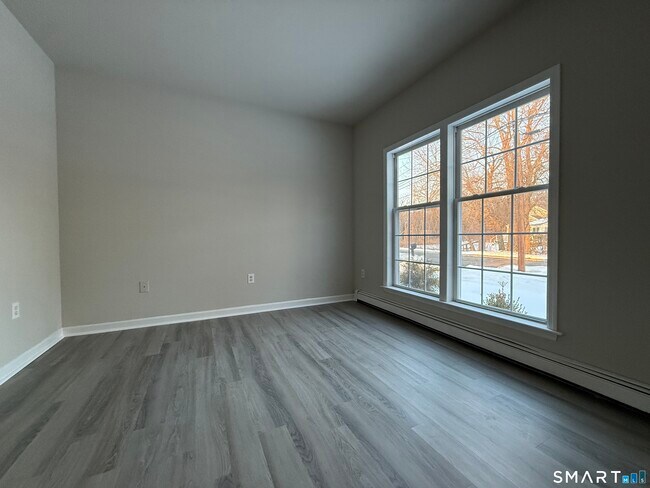 Building Photo - 40 Marlin Dr