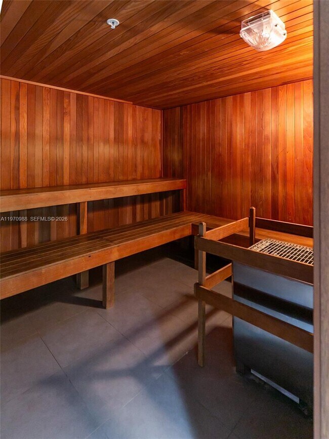 Building Photo - 90 SW 3rd St