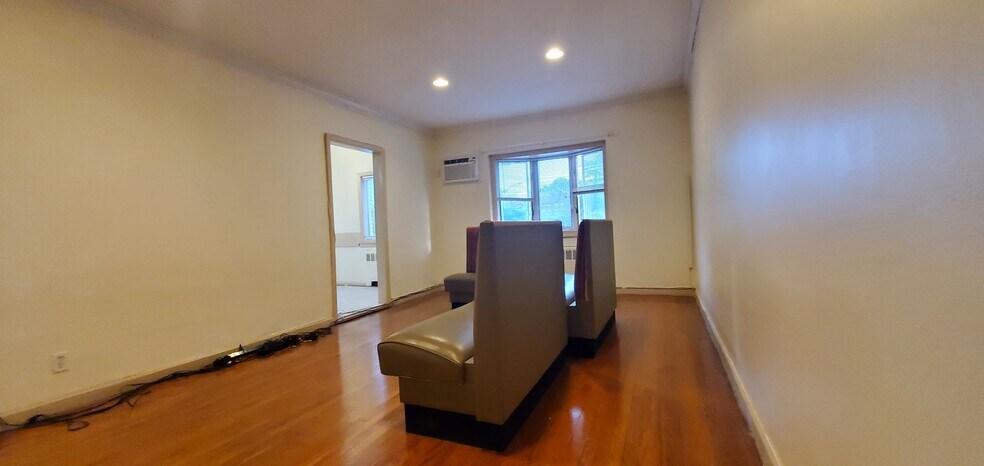 Building Photo - 37 Cass Pl