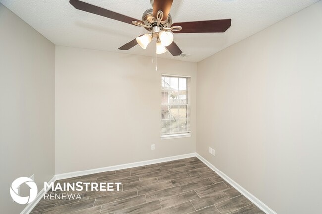Building Photo - 3018 Caitlynn Circle S