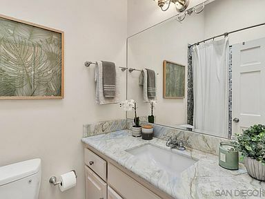 Building Photo - 8696 Villa La Jolla Dr