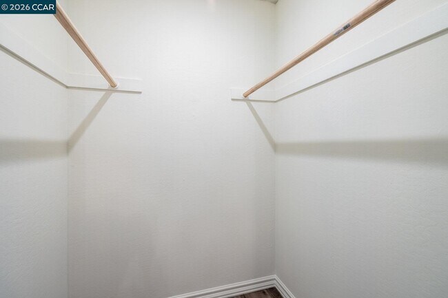 Building Photo - 1033 Mohr Ln