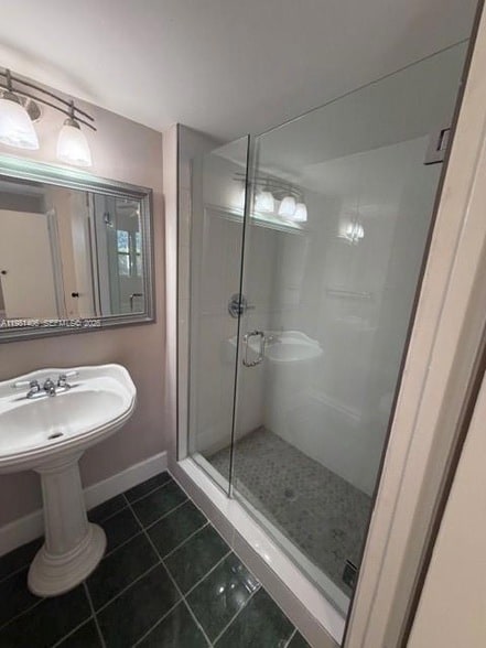 Building Photo - 20810 NE 8th Ct