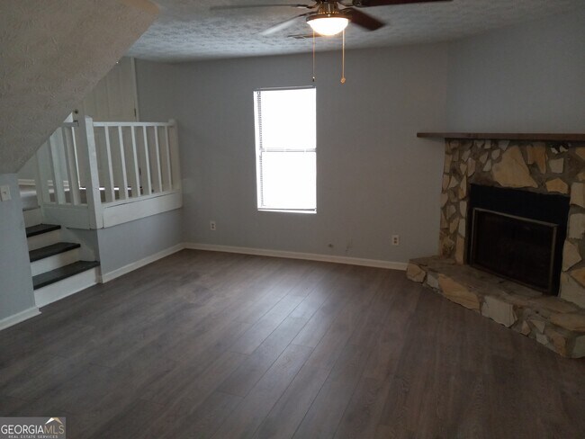 Building Photo - 3667 Chimney Ridge Ct