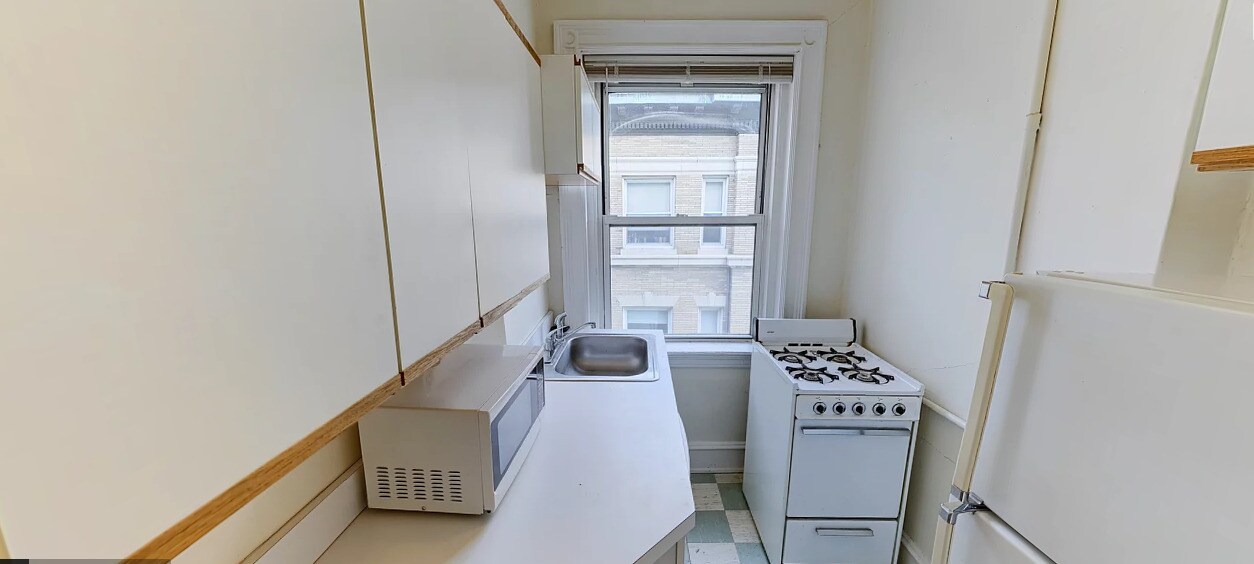 Building Photo - 1648 Massachusetts Ave