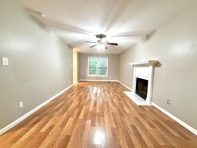 Building Photo - 1909 Needmore Rd