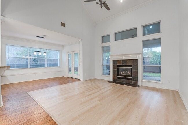 Building Photo - 3829 Bonita Dr