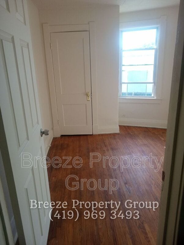 Building Photo - 228 Langdon St
