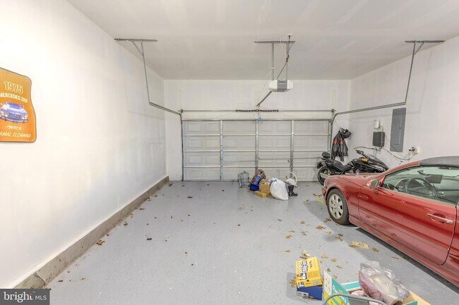 Building Photo - 3365 Alydar Rd