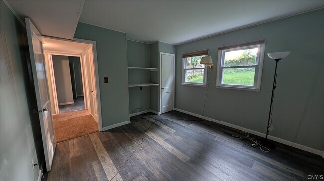Building Photo - 15 Wexford Rd