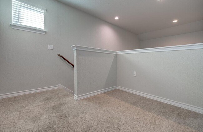 Building Photo - 11820 Coyote Call Way