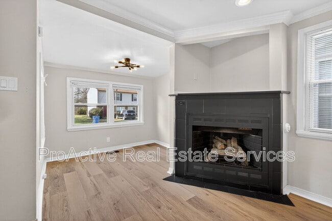 Building Photo - 1316 22nd St