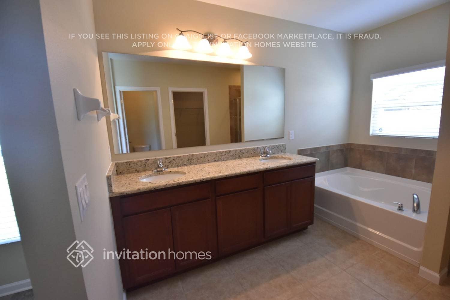 Building Photo - 3853 Radley Dr