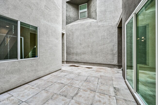Building Photo - 6842 E ORION Dr