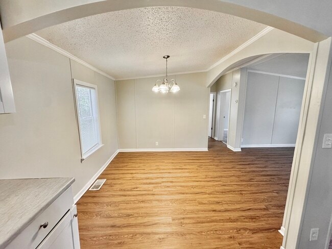 Building Photo - 4472 Cedar Ridge Ln