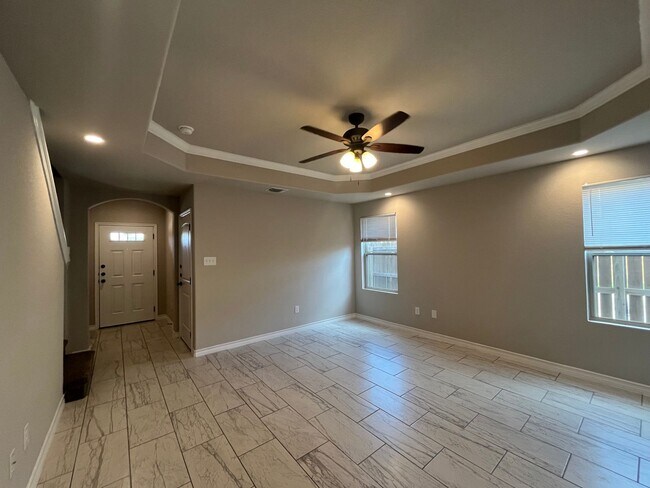 Building Photo - 6302 Luglio Ln