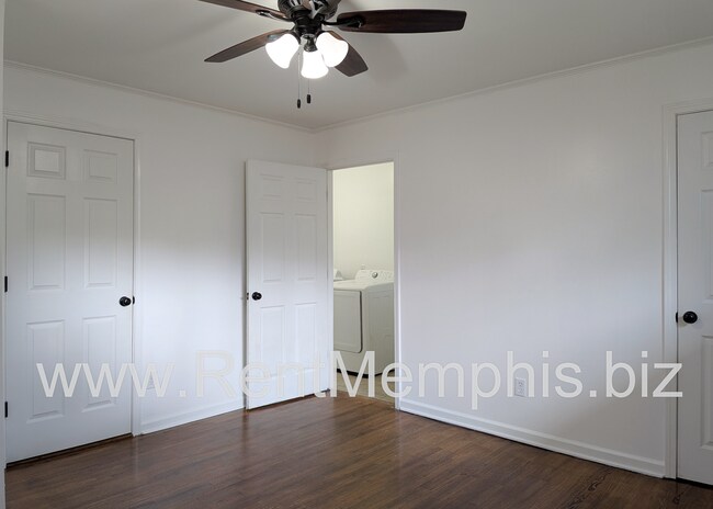 Building Photo - 5049 Alrose Ave