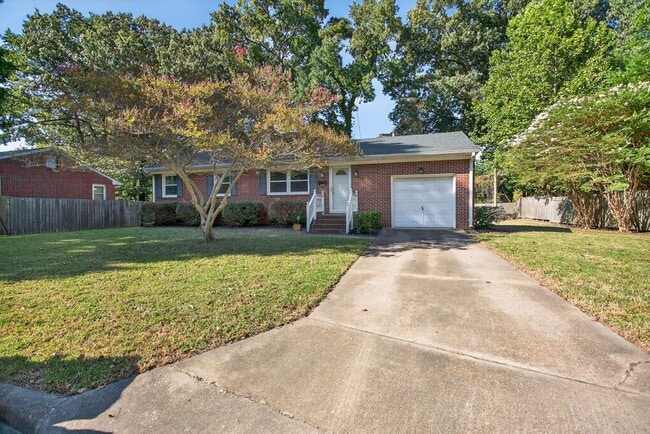 Primary Photo - 347 Cabot Dr