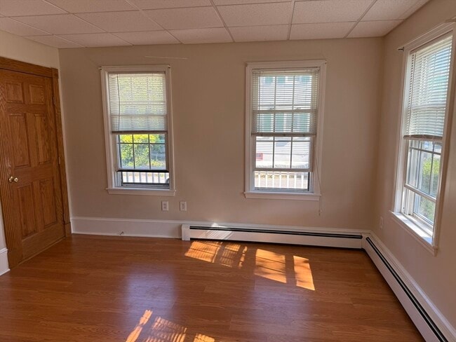 Building Photo - 2 Fremont St