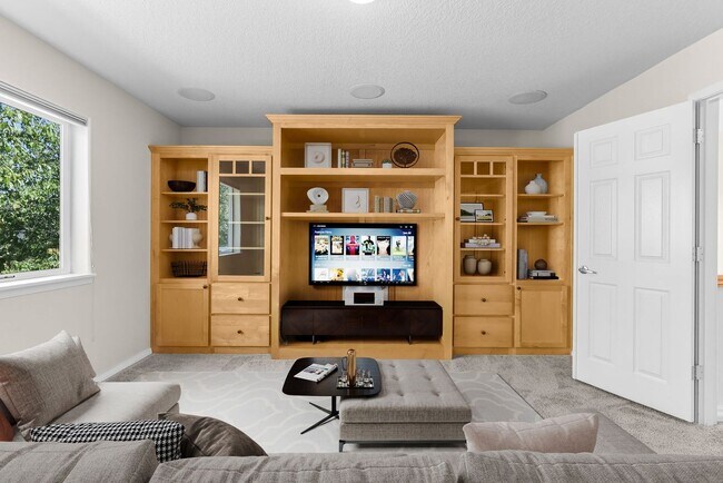 Building Photo - FOR RENT: CORNER LOT, Immaculate, lovely and spacious home - 5 bed, 3 bath + bonus room with 3-ca...