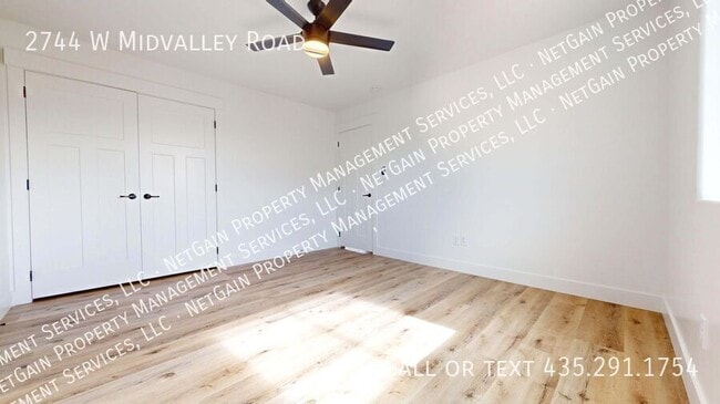 Building Photo - 2744 W Midvalley Rd