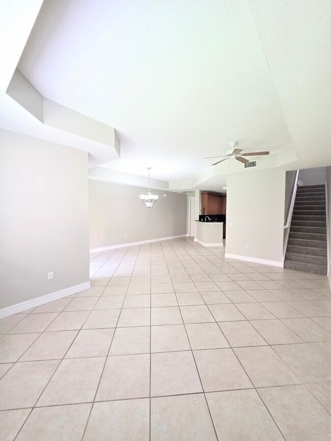 Building Photo - 9822 Quinta Artesa Way